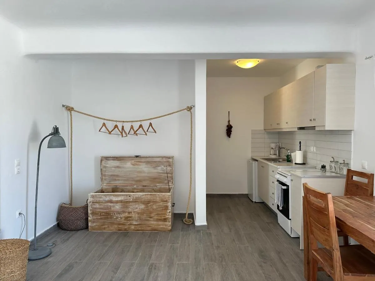 Eleni'S Village Suites Klouvas