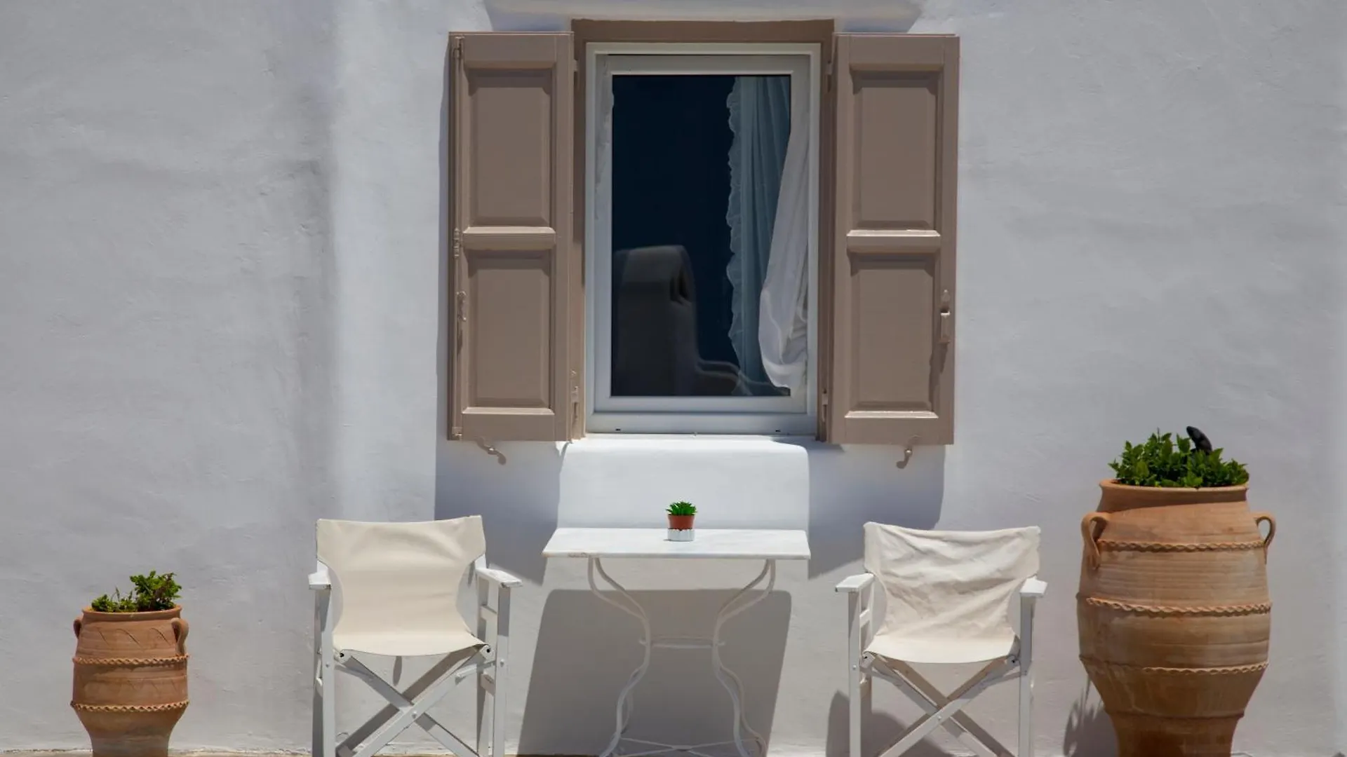 Eleni'S Village Suites Klouvas Greece