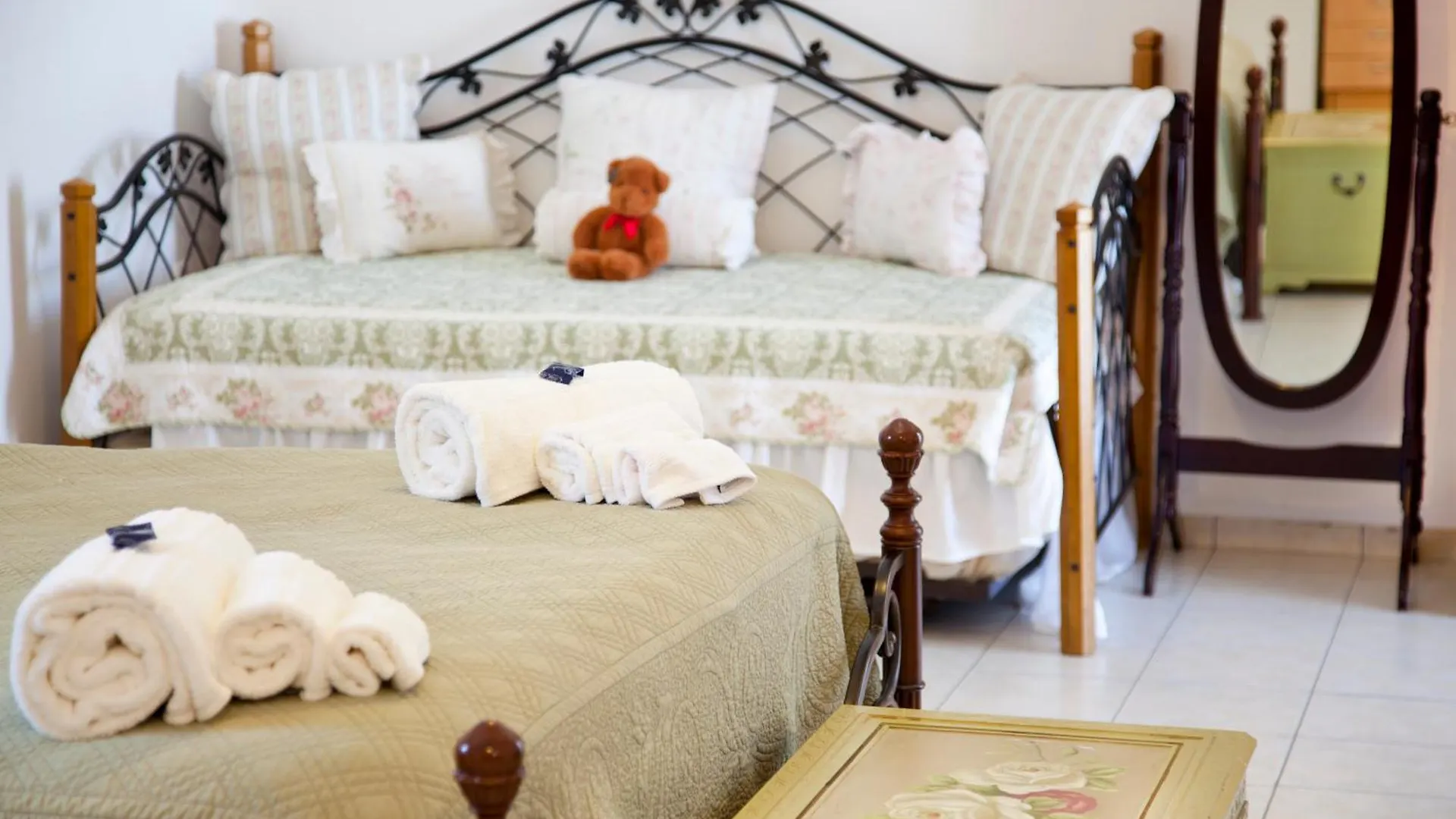 Apartment Eleni'S Village Suites Klouvas Greece